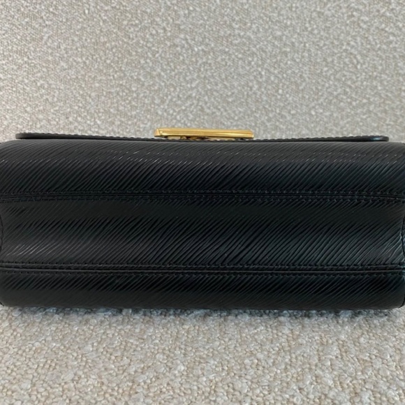 Authentic Louis Vuitton Twist MM Black Epi - Picture 6 of 13